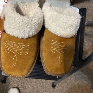 Ariat slippers